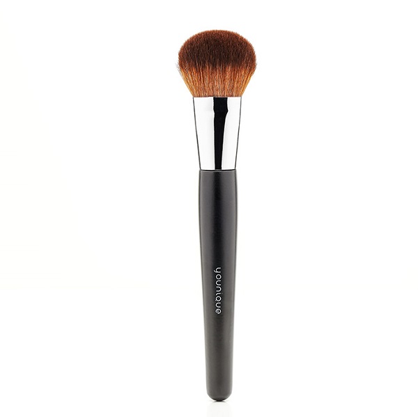 Younique Tapered Blush Brush 800x800